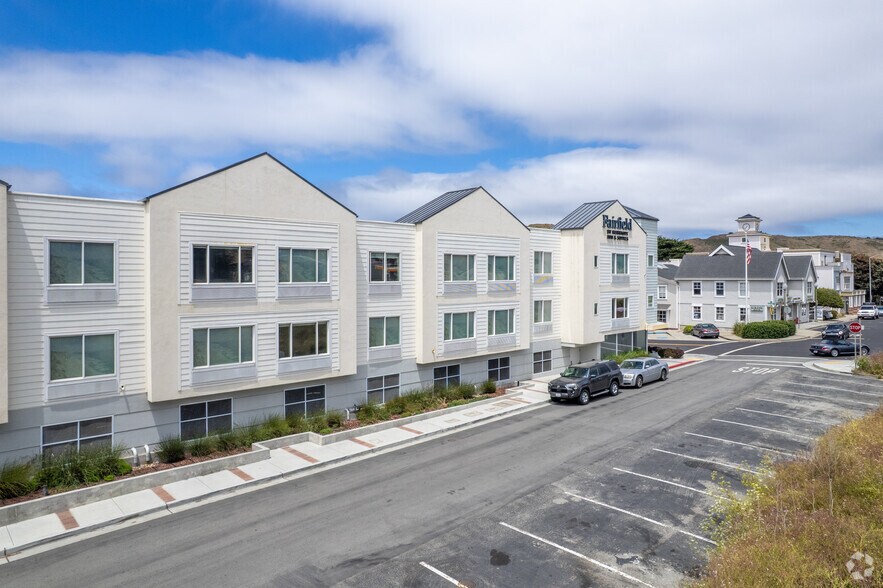 500 Old County Rd, Pacifica, CA for lease - Building Photo - Image 2 of 4