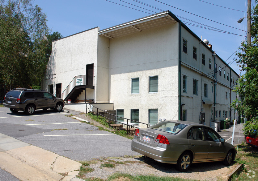 830 Hendersonville Rd, Asheville, NC for lease - Building Photo - Image 2 of 18