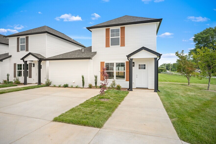 119 Mullican St, McMinnville, TN à vendre - Photo principale - Image 2 de 12