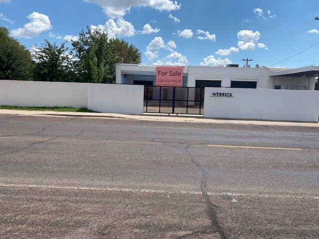 100 E San Antonio St, Marfa, TX à vendre - Photo du bâtiment - Image 2 de 33