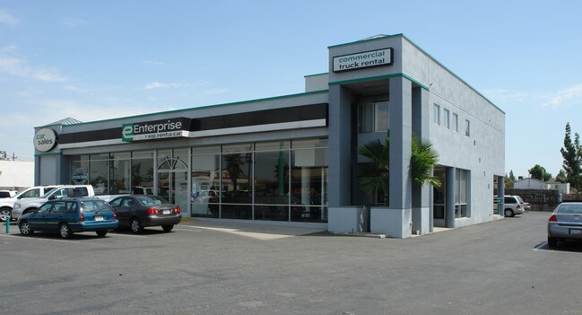 More details for 3737 Ming Ave, Bakersfield, CA - Retail for Sale