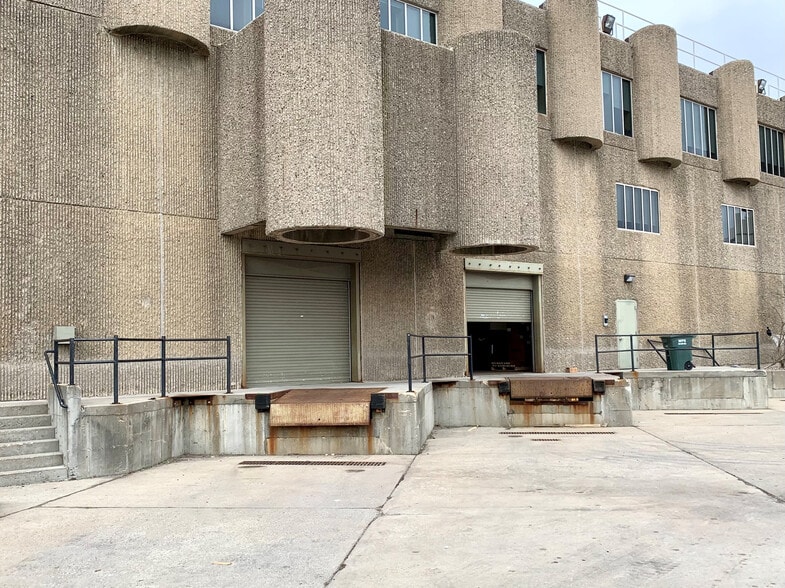 1000 Stewart Ave, Garden City, NY for lease - Building Photo - Image 3 of 7