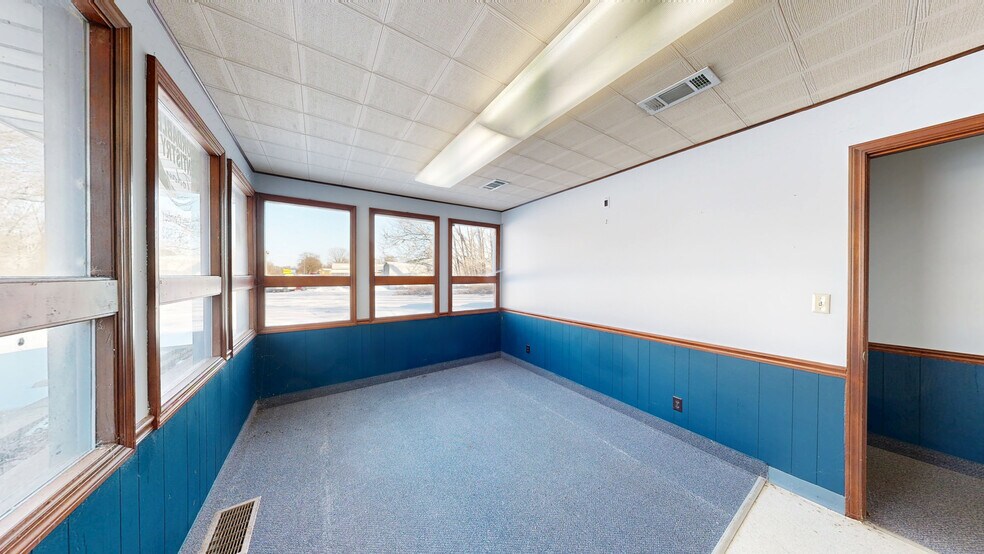 50 N Center St, East Alton, IL à vendre - Numérisation 3D de Matterport - Image 2 de 17
