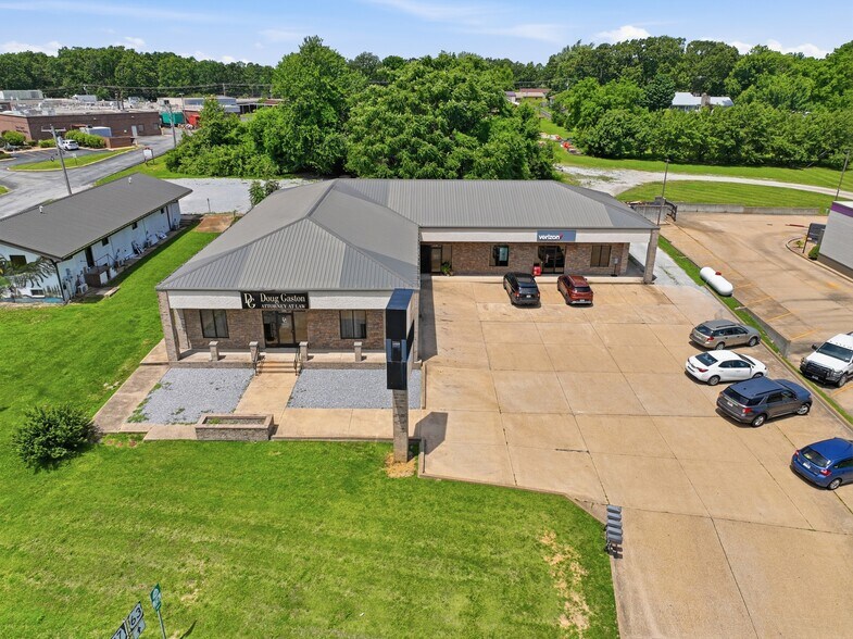 1213 Highway 63, Houston, MO à vendre - Photo du bâtiment - Image 2 de 33