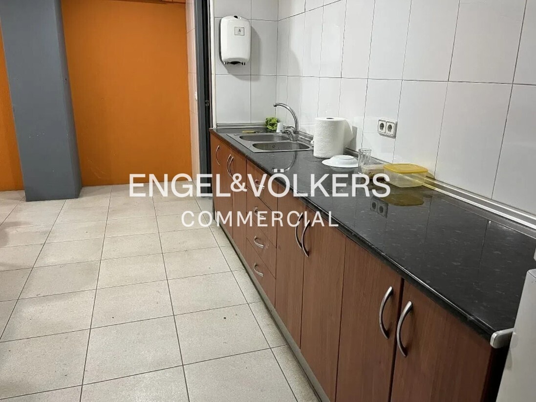 Industrial in Montornès del Vallès, Barcelona for lease Interior Photo- Image 1 of 14