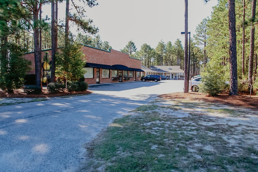3060 Highway 5, Aberdeen, NC à louer - Photo du bâtiment - Image 2 de 4