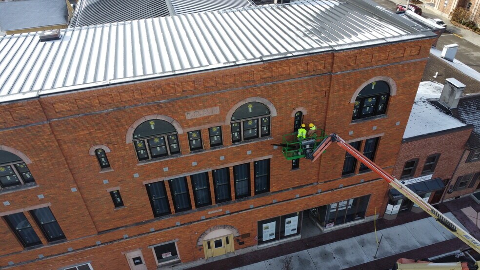 112 W Main St, Troy, OH à vendre - Photo du bâtiment - Image 2 de 36