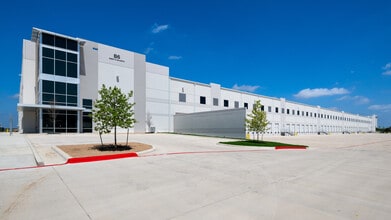 22867 IH-35, Schertz, TX for lease Building Photo- Image 1 of 3