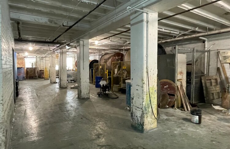 1497 E Grand Blvd, Detroit, MI à vendre - Photo du bâtiment - Image 2 de 10