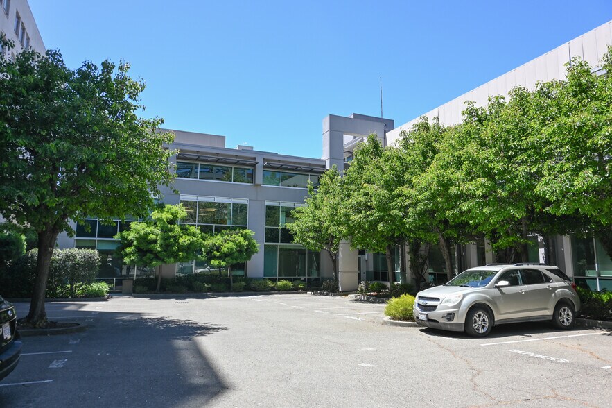 2100 Milvia St, Berkeley, CA à vendre - Photo du bâtiment - Image 3 de 15