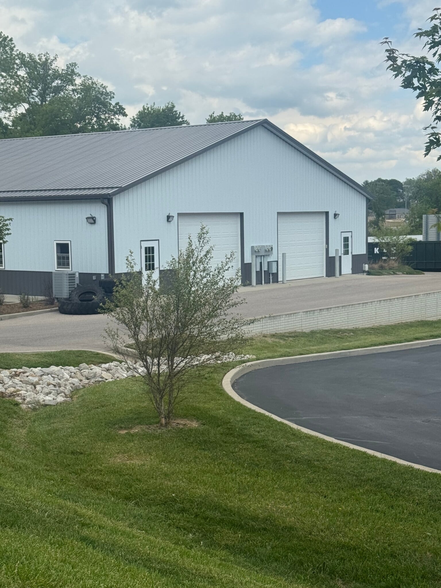 3133 N Westbury Village Dr, Bloomington, IN for lease Primary Photo- Image 1 of 7