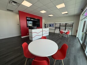 122 Chiquita S Blvd, Cape Coral, FL for lease Interior Photo- Image 2 of 9