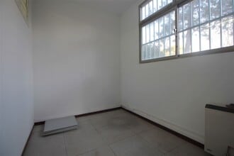 Retail in Madrid, Madrid for lease Interior Photo- Image 1 of 3