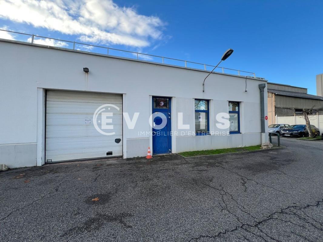 109 Rue Du 1 Mars 1943, Villeurbanne for lease Building Photo- Image 1 of 18