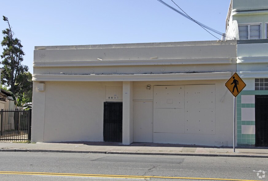 6633 Foothill Blvd, Oakland, CA à vendre - Photo du bâtiment - Image 2 de 2