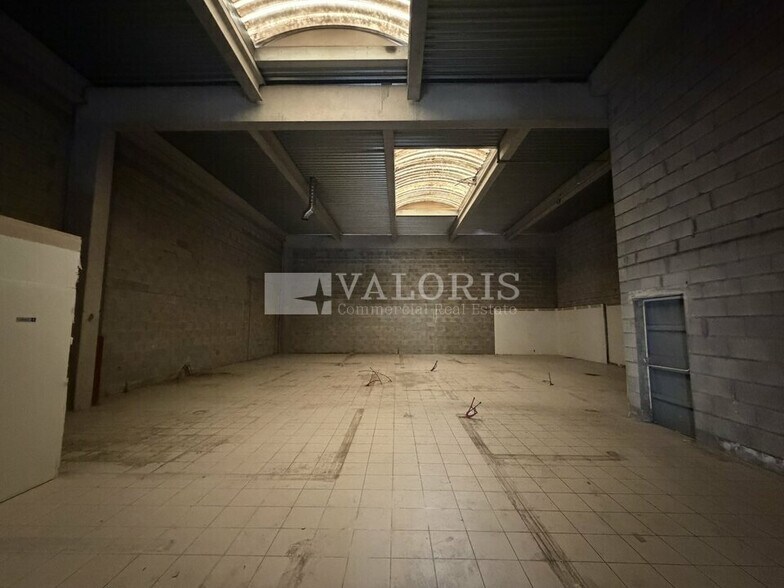 Flex dans Vénissieux à louer - Photo intérieure - Image 2 de 5