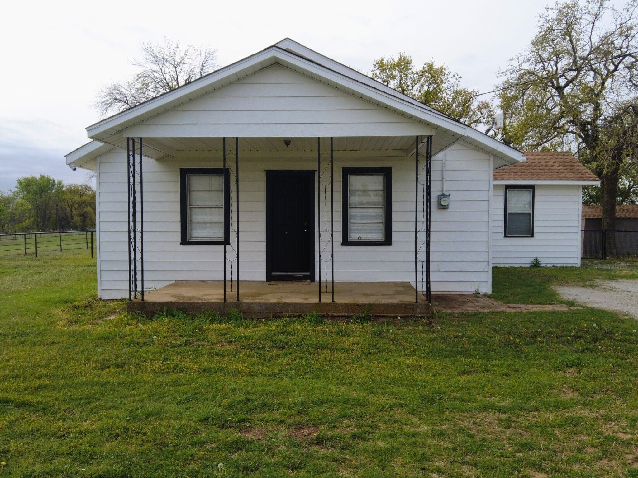103 Cartwright Park Rd, Weatherford, TX for lease Primary Photo- Image 1 of 14