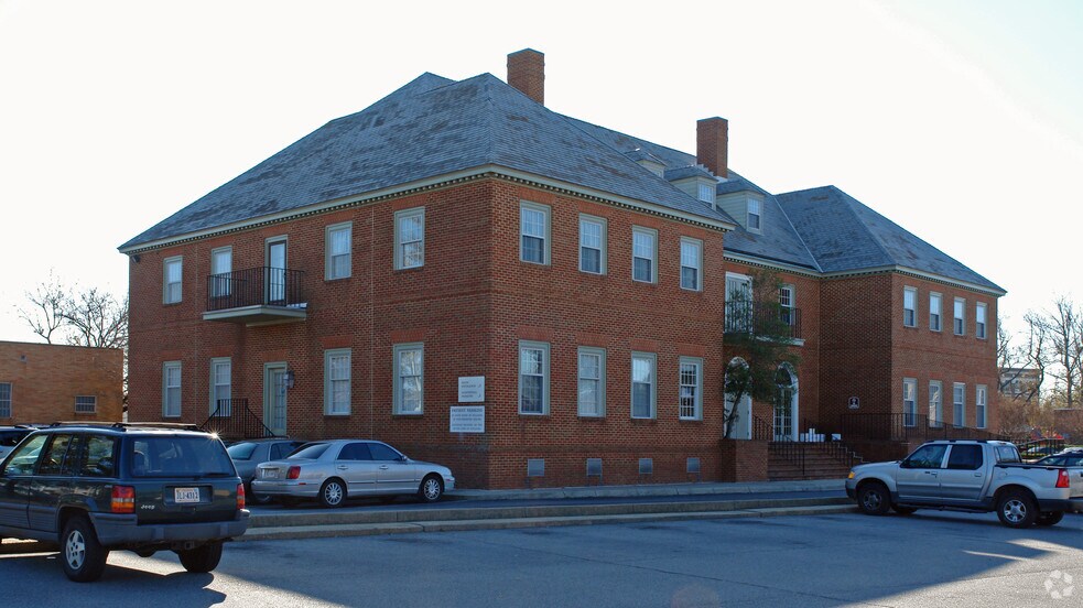 425 W 20th St, Norfolk, VA à vendre - Photo du bâtiment - Image 3 de 5