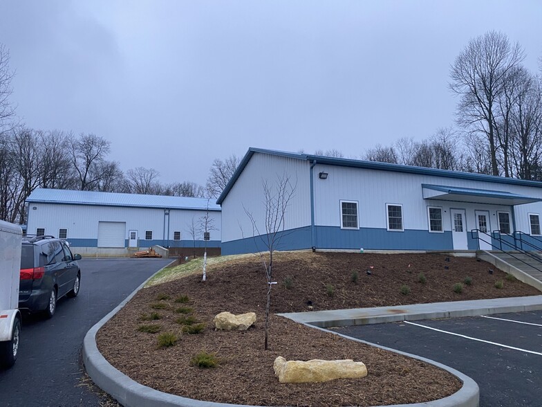 3137 N Westbury Village Dr, Bloomington, IN for lease - Building Photo - Image 3 of 6
