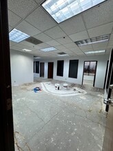 16561 Bolsa Chica St, Huntington Beach, CA for lease Building Photo- Image 1 of 20