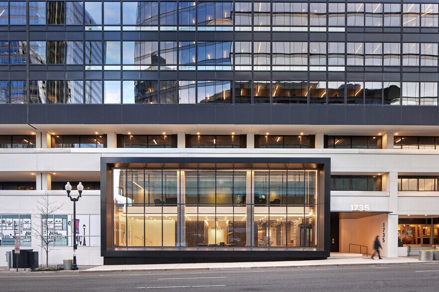 1735 N Lynn St, Arlington, VA à louer - Photo du bâtiment - Image 2 de 14