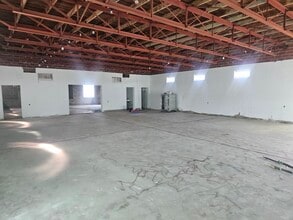 1220 Mineral Wells Hwy, Weatherford, TX à louer Photo intérieure- Image 1 de 8