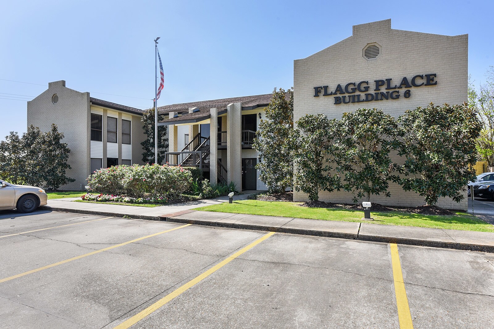 113 Flagg Pl, Lafayette, LA for lease Building Photo- Image 1 of 24