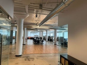 541 NE 20th Ave, Portland, OR for lease Interior Photo- Image 1 of 3