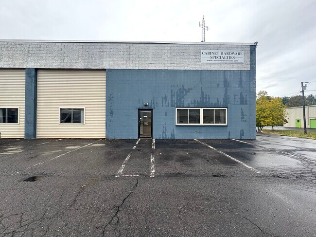 Plus de détails pour 50 Chelton Ave, West Hartford, CT - Bureau à louer