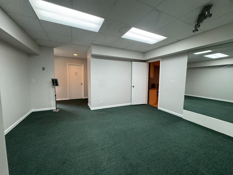 1310 Goodman Rd, Southaven, MS for sale - Building Photo - Image 3 of 15