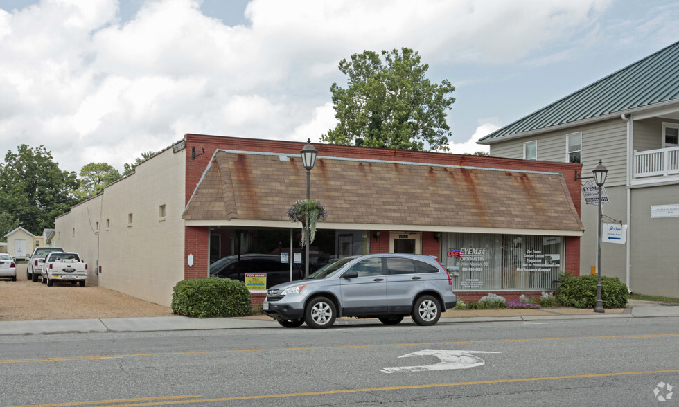 6651 Main St, Gloucester, VA for lease - Building Photo - Image 2 of 7