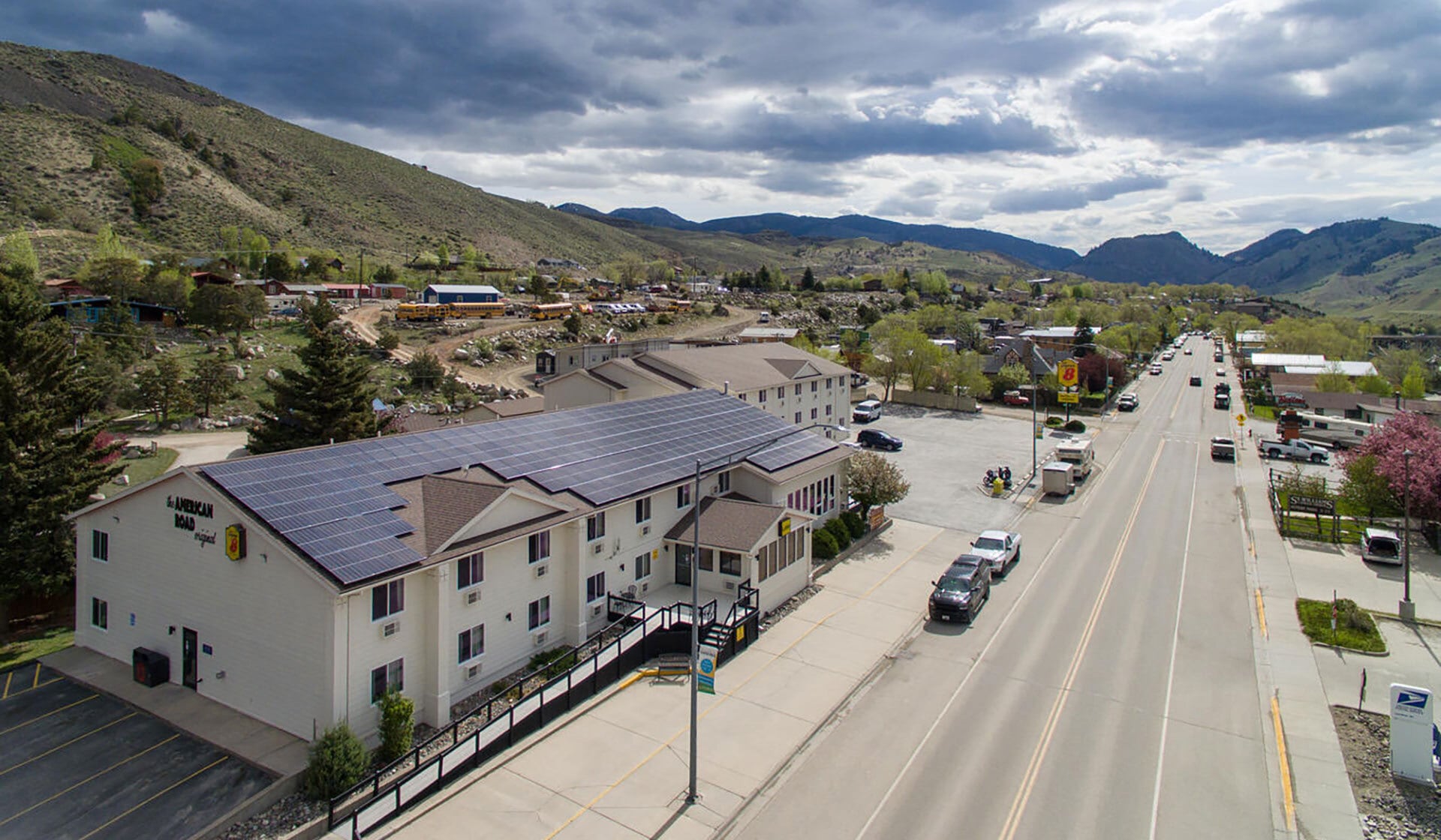 702 Scott St, Gardiner, MT à vendre Photo principale- Image 1 de 45