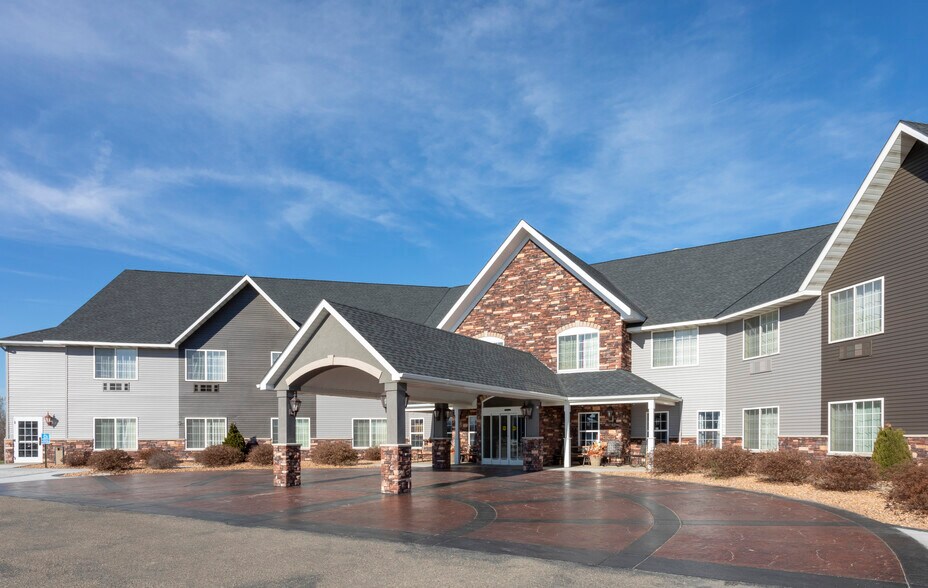 1805 E Highway 7, Montevideo, MN à vendre - Photo du bâtiment - Image 2 de 4