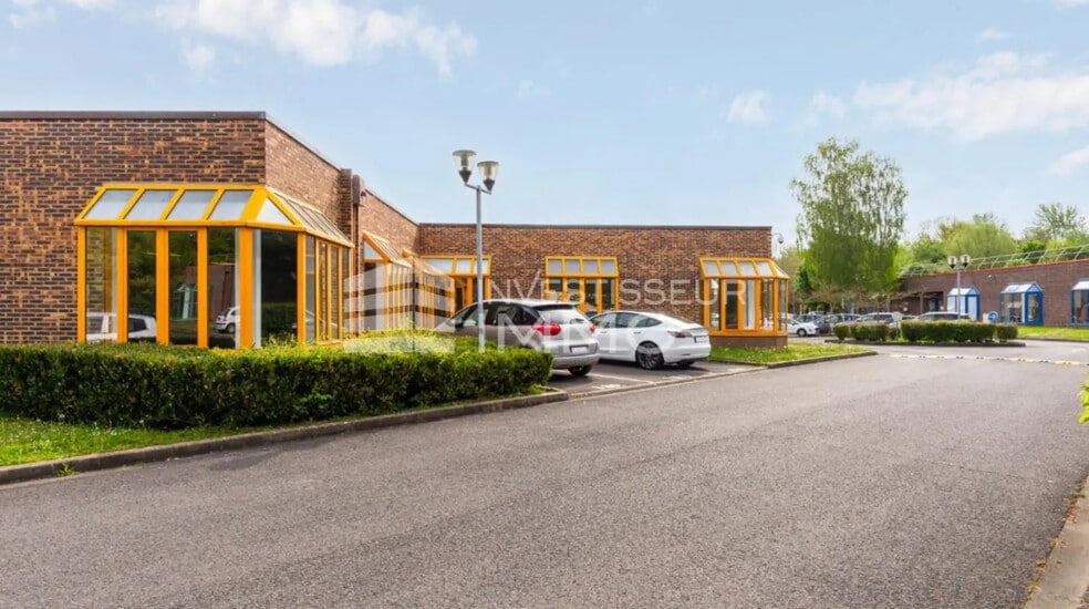 Flex in Croissy-Beaubourg for lease - Building Photo - Image 3 of 5