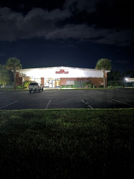 2032 Sylvester Dr, Moultrie, GA for lease - Building Photo - Image 2 of 28
