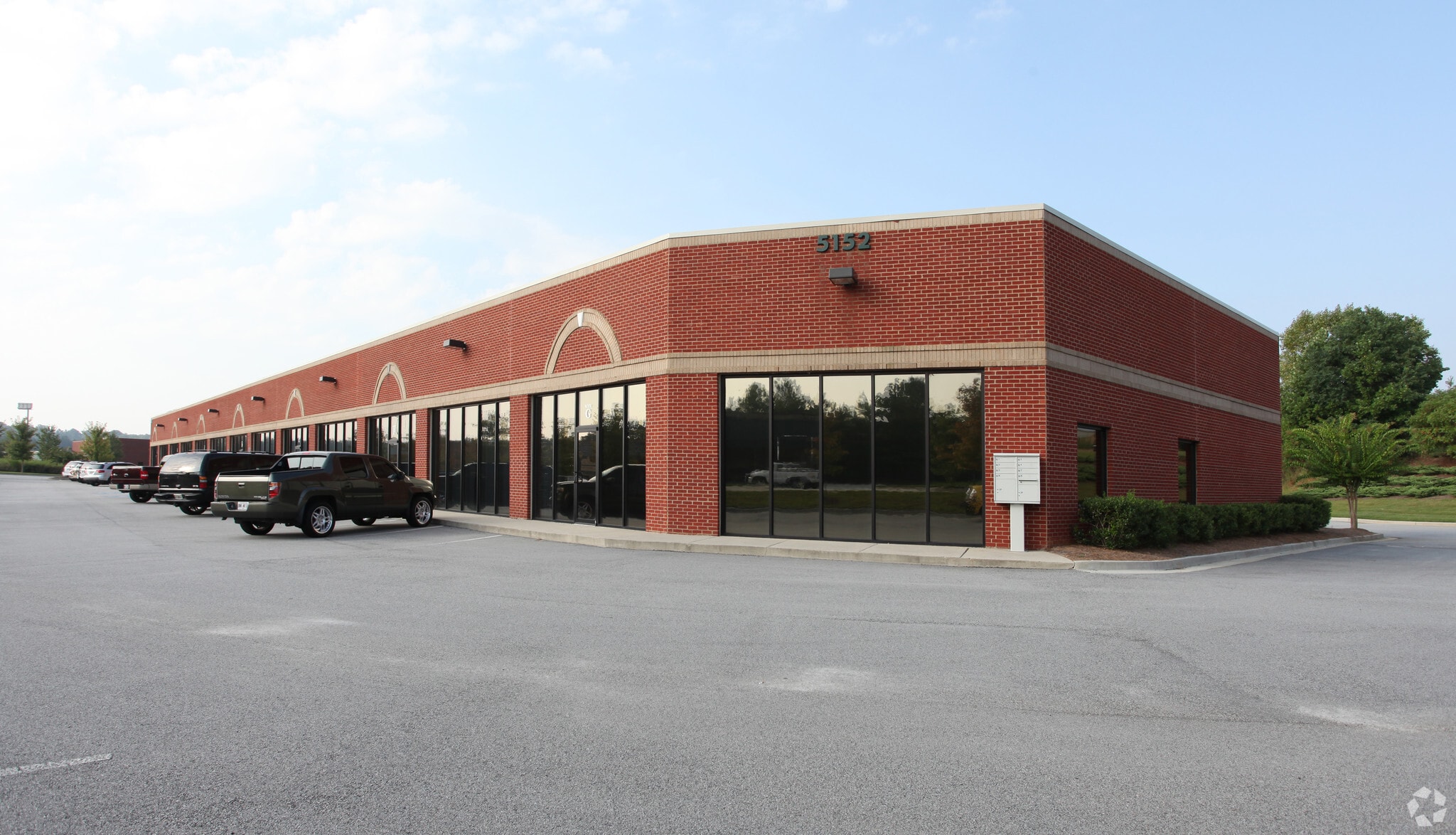 5152 Bellewood Ct, Buford, GA for lease Primary Photo- Image 1 of 8