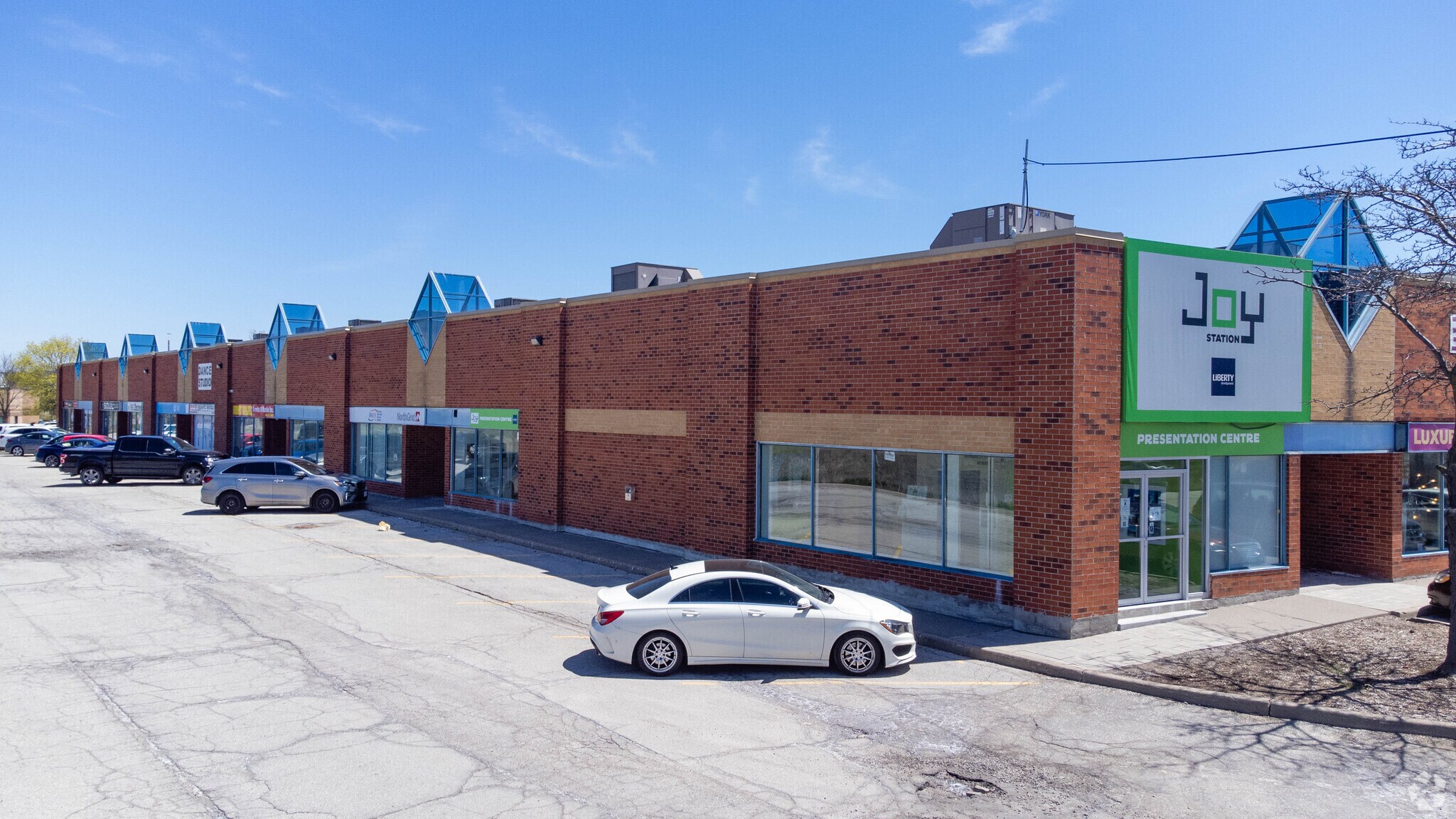 158 Anderson Ave, Markham, ON for sale Primary Photo- Image 1 of 1