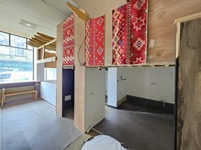 2-8 King St, Lancaster for lease Interior Photo- Image 2 of 8