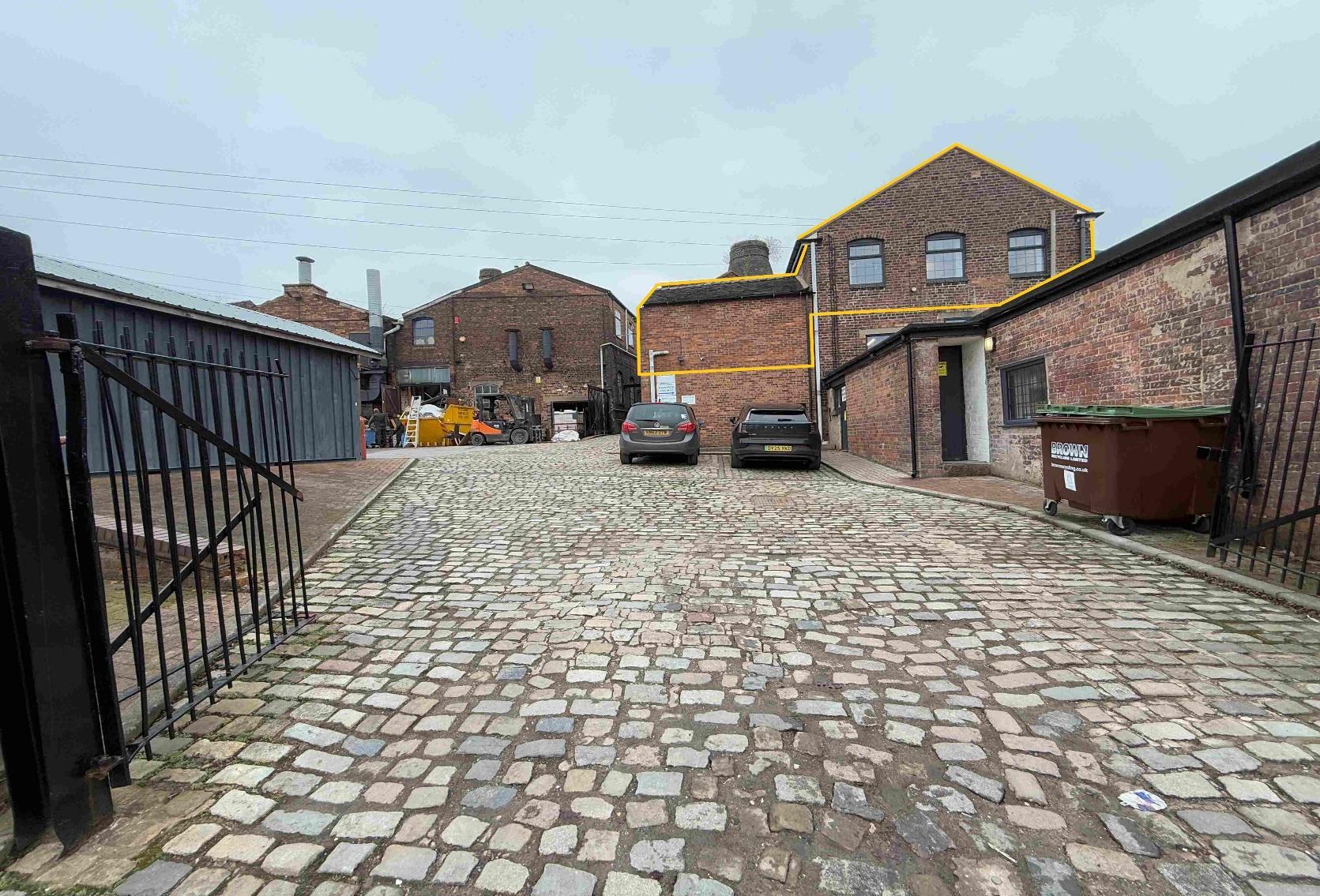 Beaufort Rd, Stoke On Trent à louer Photo du bâtiment- Image 1 de 3