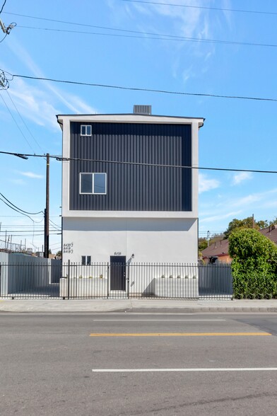 8418 S Main St, Los Angeles, CA à vendre - Photo du bâtiment - Image 1 de 29