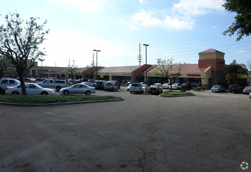 4200 E Main St, Ventura, CA à louer - Photo du bâtiment - Image 2 de 3