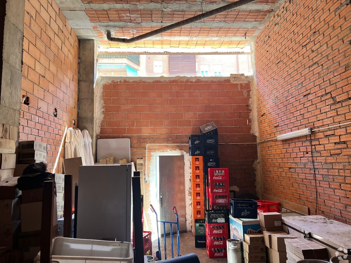 Arganda del Rey, MAD 28500 - Unit Puerta 16B, Esc. 1 - - Interior Photo - Image 2 of 3