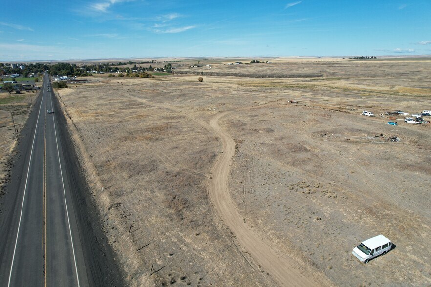 715 NE Main Ave, Wilbur, WA à vendre - Photo du bâtiment - Image 2 de 14