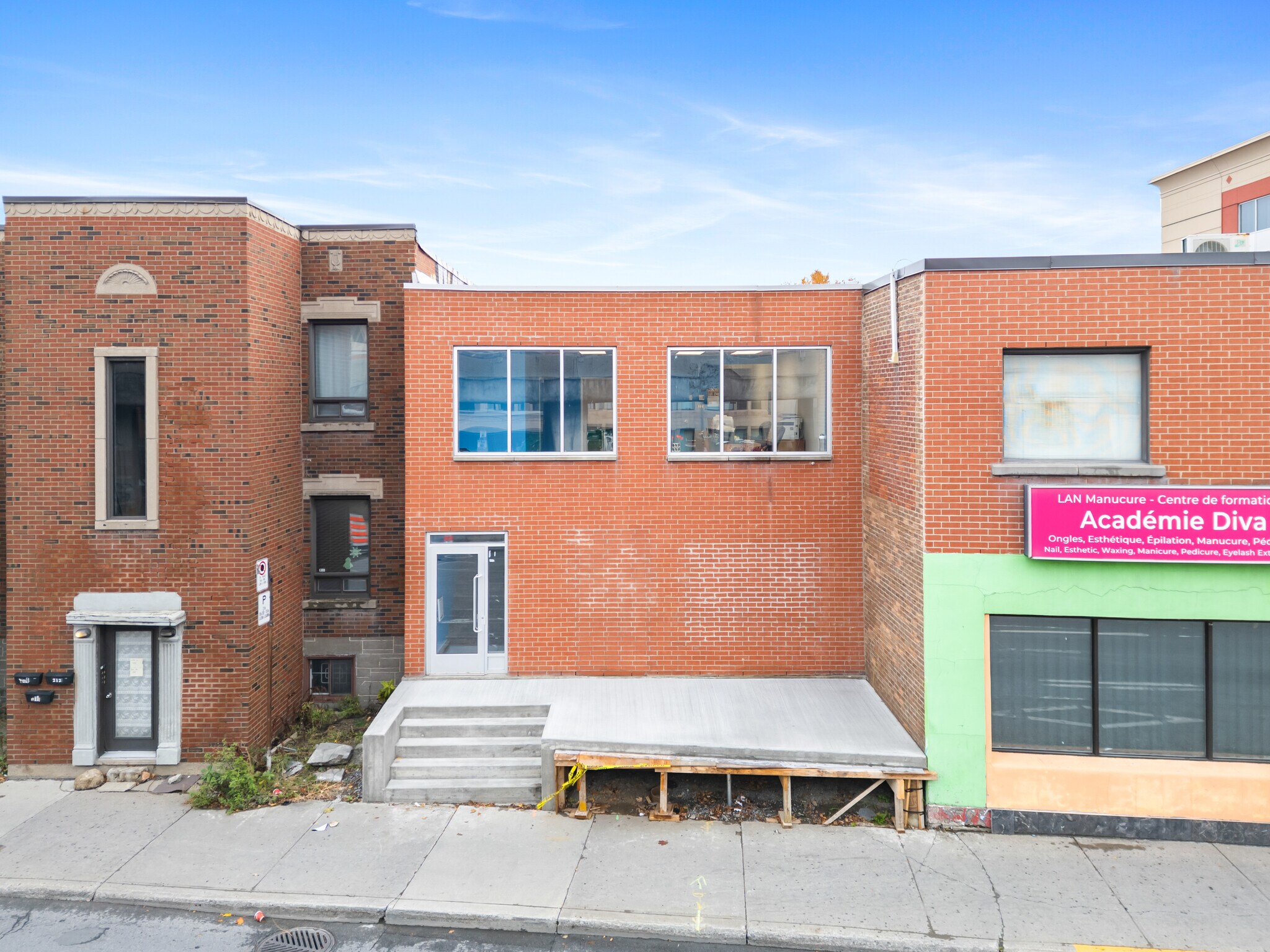 206-208 Boul Crémazie E Crémazie E, Montréal, QC for sale Primary Photo- Image 1 of 6