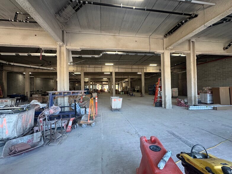 548 Utica Ave, Brooklyn, NY à louer - Photo intérieure - Image 2 de 9