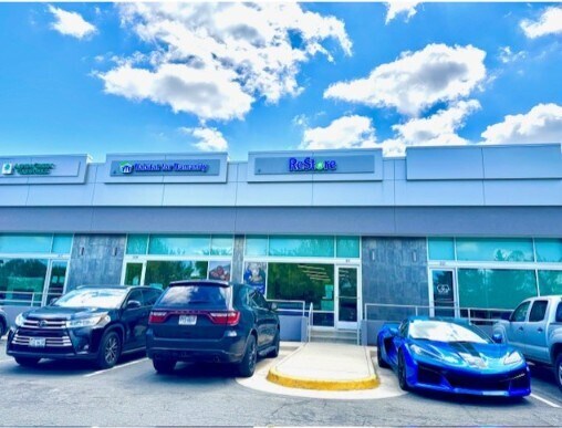 301-366 Victory Dr, Herndon, VA à louer - Photo du bâtiment - Image 2 de 5