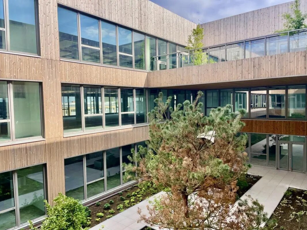 Boulevard De Tournai, Lezennes for lease Interior Photo- Image 1 of 13