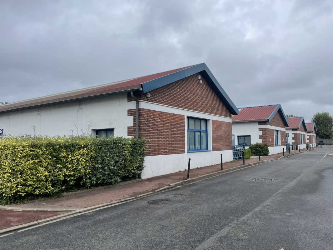 Office in Choisy-le-Roi for lease Building Photo- Image 1 of 10