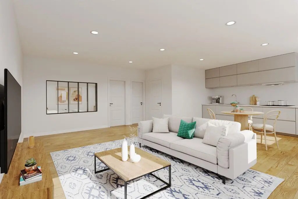 Retail in Marseille for sale Interior Photo- Image 1 of 8