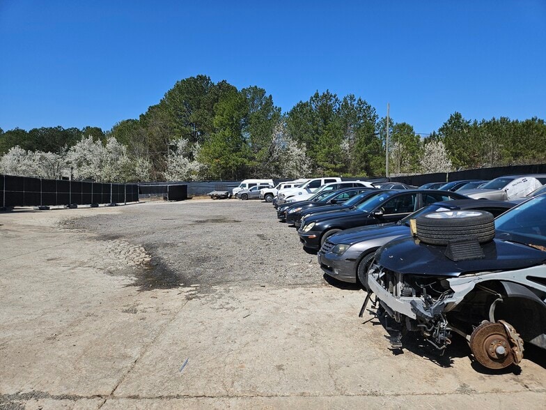 2488 Lithonia West Dr, Lithonia, GA for lease - Building Photo - Image 2 of 15